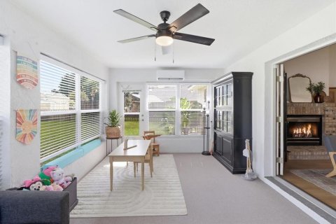House in Wildwood, Florida 3 bedrooms, 184.6 sq.m. № 2259269 - photo 27