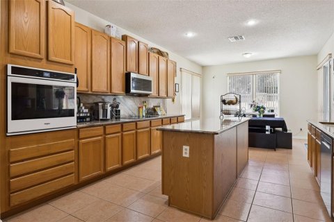 Casa en venta en Oakland, Florida, 6 dormitorios, 371.7 m2 № 2195796 - foto 12