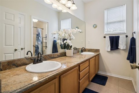 Casa en venta en Oakland, Florida, 6 dormitorios, 371.7 m2 № 2195796 - foto 23
