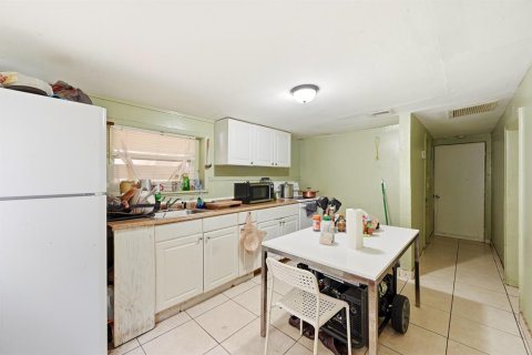 Propiedad comercial en venta en Pompano Beach, Florida, 173.91 m2 № 2155168 - foto 22