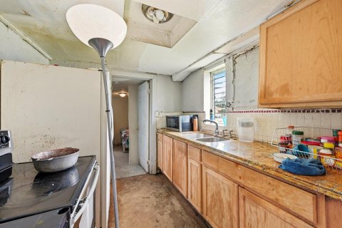Propiedad comercial en venta en Pompano Beach, Florida, 173.91 m2 № 2155168 - foto 11
