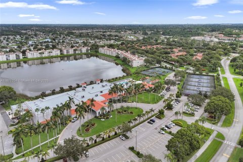 House in Delray Beach, Florida 2 bedrooms, 139.35 sq.m. № 1898054 - photo 20