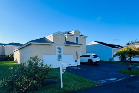 Купить виллу или дом в Майами, Флорида 4 спальни, 208.01м2, № 2034266 - фото 3