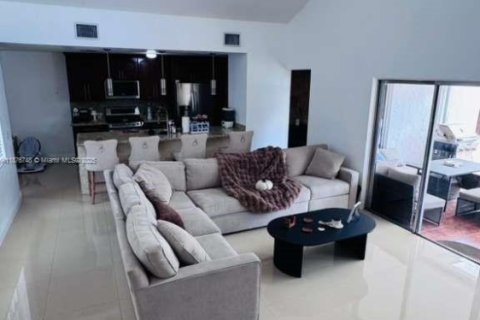 Купить виллу или дом в Майами, Флорида 4 спальни, 208.01м2, № 2034266 - фото 6