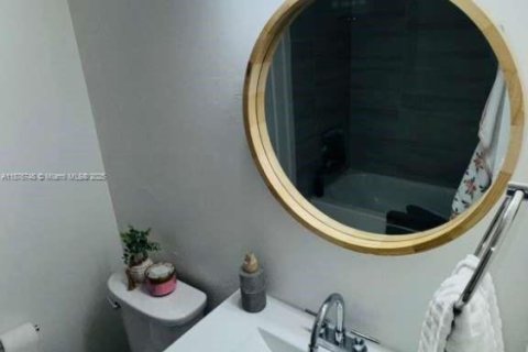 Купить виллу или дом в Майами, Флорида 4 спальни, 208.01м2, № 2034266 - фото 22