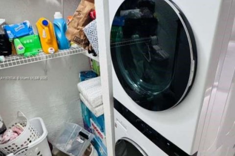 Купить виллу или дом в Майами, Флорида 4 спальни, 208.01м2, № 2034266 - фото 23