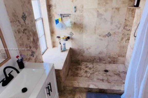 Купить виллу или дом в Майами, Флорида 4 спальни, 208.01м2, № 2034266 - фото 16