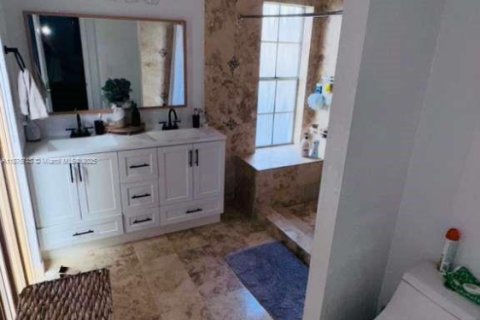 Купить виллу или дом в Майами, Флорида 4 спальни, 208.01м2, № 2034266 - фото 15