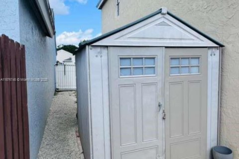 Купить виллу или дом в Майами, Флорида 4 спальни, 208.01м2, № 2034266 - фото 28