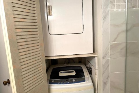 Купить кондоминиум в Бока-Ратон, Флорида 5 комнат, 112.97м2, № 2082708 - фото 14