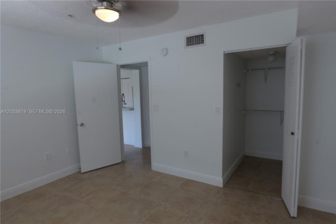 Condo in Plantation, Florida, 1 bedroom  № 2154043 - photo 6