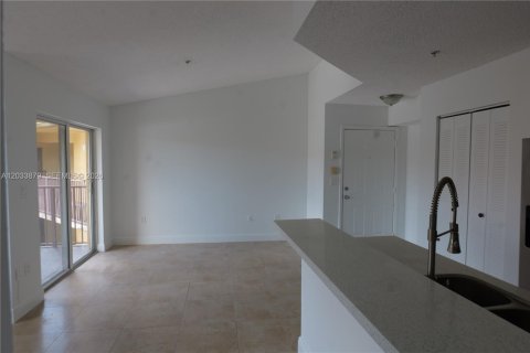 Condo in Plantation, Florida, 1 bedroom  № 2154043 - photo 2