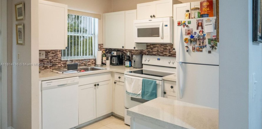 Condo in Sunrise, Florida, 2 bedrooms  № 1766636