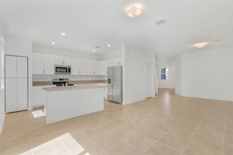 Townhouse in Homestead, Florida 3 bedrooms, 169.73 sq.m. № 1893466 - photo 30