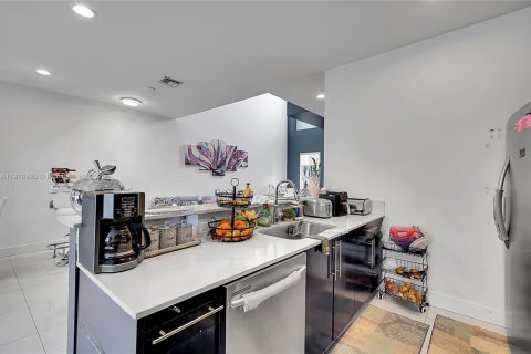 Adosado en venta en Pompano Beach, Florida, 3 dormitorios, 167.04 m2 № 2034226 - foto 13