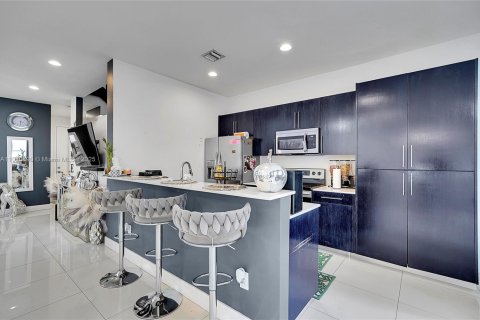 Adosado en venta en Pompano Beach, Florida, 3 dormitorios, 167.04 m2 № 2034226 - foto 12