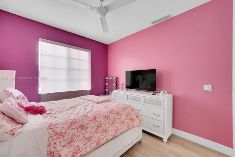 Adosado en venta en Pompano Beach, Florida, 3 dormitorios, 167.04 m2 № 2034226 - foto 25