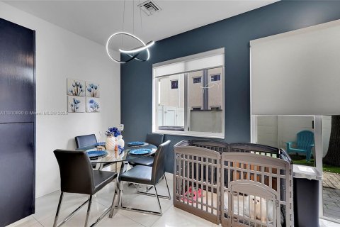 Adosado en venta en Pompano Beach, Florida, 3 dormitorios, 167.04 m2 № 2034226 - foto 15