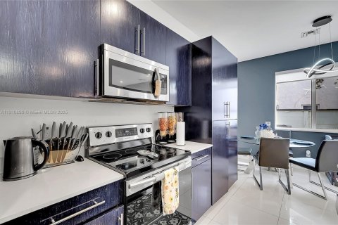 Adosado en venta en Pompano Beach, Florida, 3 dormitorios, 167.04 m2 № 2034226 - foto 14