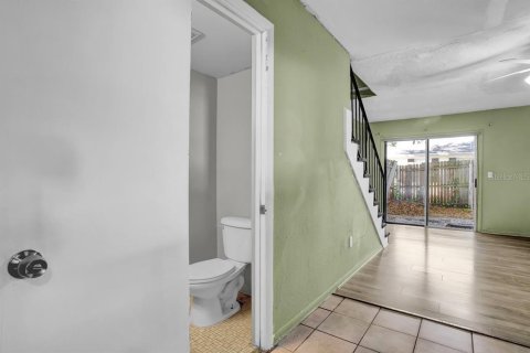 Townhouse in Lakeland, Florida 2 bedrooms, 87.7 sq.m. № 2104118 - photo 22