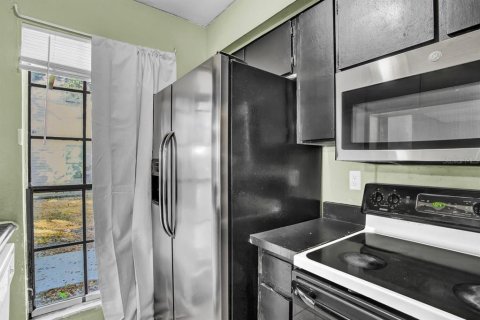 Townhouse in Lakeland, Florida 2 bedrooms, 87.7 sq.m. № 2104118 - photo 18