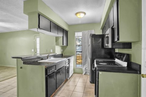Townhouse in Lakeland, Florida 2 bedrooms, 87.7 sq.m. № 2104118 - photo 14
