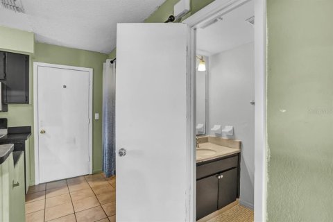 Townhouse in Lakeland, Florida 2 bedrooms, 87.7 sq.m. № 2104118 - photo 20