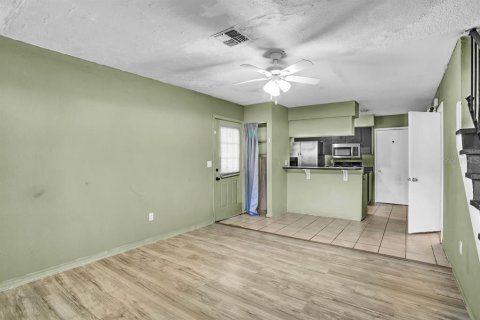 Townhouse in Lakeland, Florida 2 bedrooms, 87.7 sq.m. № 2104118 - photo 10