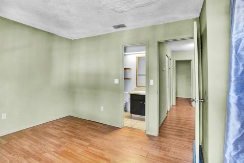 Townhouse in Lakeland, Florida 2 bedrooms, 87.7 sq.m. № 2104118 - photo 26