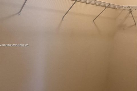 Villa ou maison à louer à Cutler Bay, Floride: 3 chambres, 176.05 m2 № 2076433 - photo 22