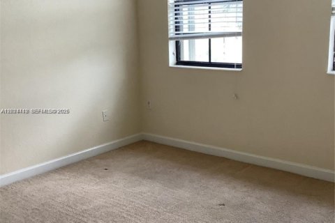 Villa ou maison à louer à Cutler Bay, Floride: 3 chambres, 176.05 m2 № 2076433 - photo 28