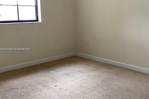 Villa ou maison à louer à Cutler Bay, Floride: 3 chambres, 176.05 m2 № 2076433 - photo 27