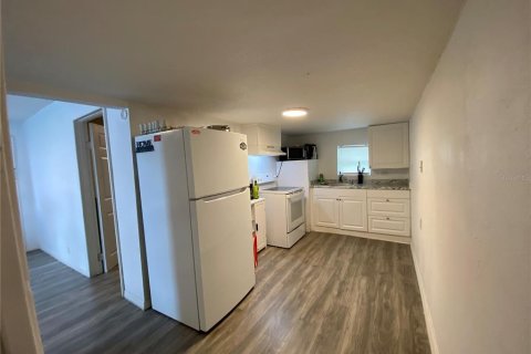 Casa en venta en Lakeland, Florida, 2 dormitorios, 48.31 m2 № 2231894 - foto 13