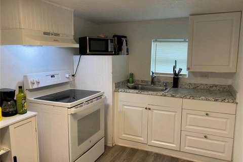 Casa en venta en Lakeland, Florida, 2 dormitorios, 48.31 m2 № 2231894 - foto 12