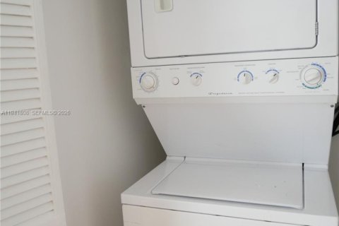 Copropriété à vendre à Miami Beach, Floride: 1 chambre, 48.96 m2 № 2154933 - photo 11