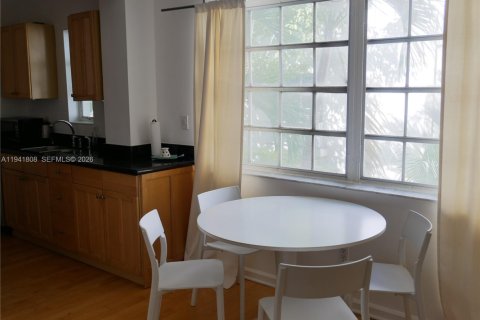 Copropriété à vendre à Miami Beach, Floride: 1 chambre, 48.96 m2 № 2154933 - photo 6