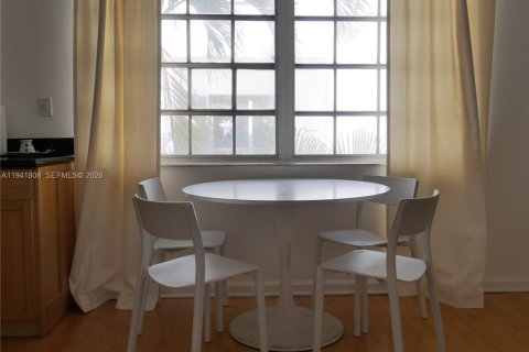 Copropriété à vendre à Miami Beach, Floride: 1 chambre, 48.96 m2 № 2154933 - photo 5