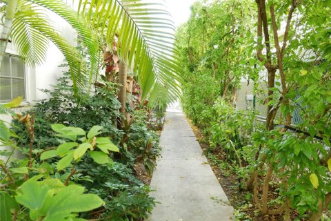 Copropriété à vendre à Miami Beach, Floride: 1 chambre, 48.96 m2 № 2154933 - photo 14