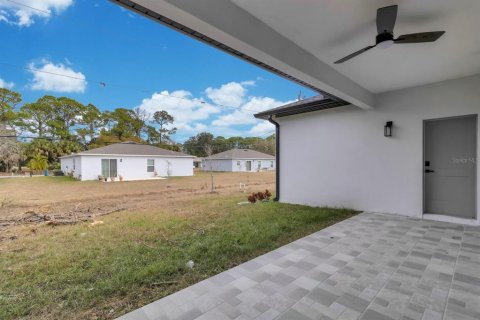 House in Palm Bay, Florida 3 bedrooms, 208.47 sq.m. № 2231489 - photo 29