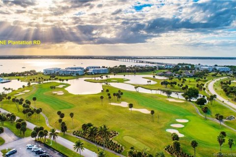 Condo in Pembroke Pines, Florida, 2 bedrooms  № 1162091 - photo 1