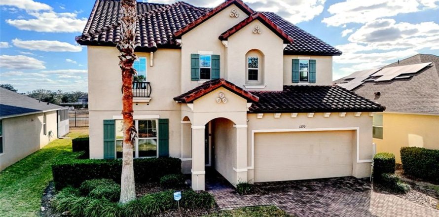 Villa ou maison à Davenport, Floride 7 chambres, 327.57 m2 № 2388852