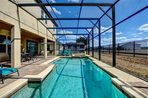 Villa ou maison à vendre à Davenport, Floride: 7 chambres, 327.57 m2 № 2388852 - photo 10