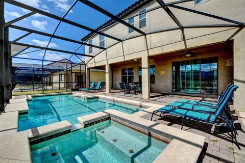 Villa ou maison à vendre à Davenport, Floride: 7 chambres, 327.57 m2 № 2388852 - photo 8