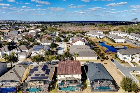Villa ou maison à vendre à Davenport, Floride: 7 chambres, 327.57 m2 № 2388852 - photo 4