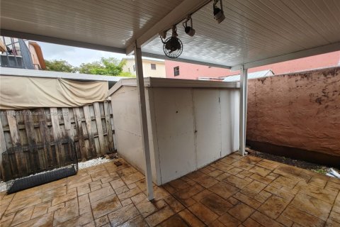 Apartamento en alquiler en Hialeah, Florida, 2 dormitorios, 81.66 m2 № 1926640 - foto 27
