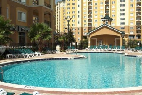 Condo in Kissimmee, Florida, 2 bedrooms  № 1928196 - photo 17