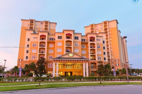 Condominio en venta en Kissimmee, Florida, 2 dormitorios № 1928196 - foto 1