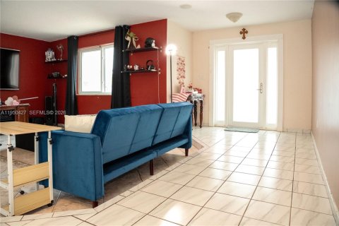 Купить виллу или дом в Майами, Флорида 3 спальни, 176.05м2, № 2005920 - фото 6