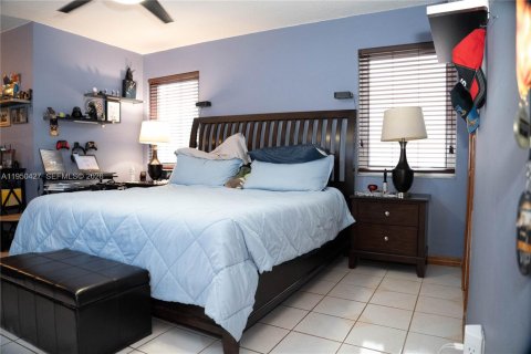 Купить виллу или дом в Майами, Флорида 3 спальни, 176.05м2, № 2005920 - фото 23