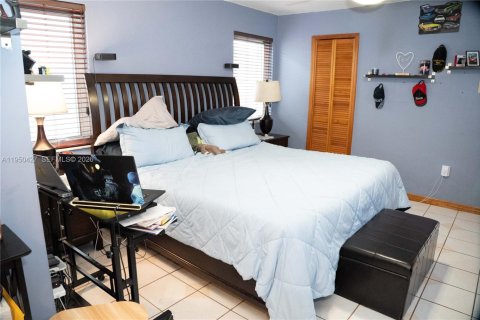 Купить виллу или дом в Майами, Флорида 3 спальни, 176.05м2, № 2005920 - фото 25